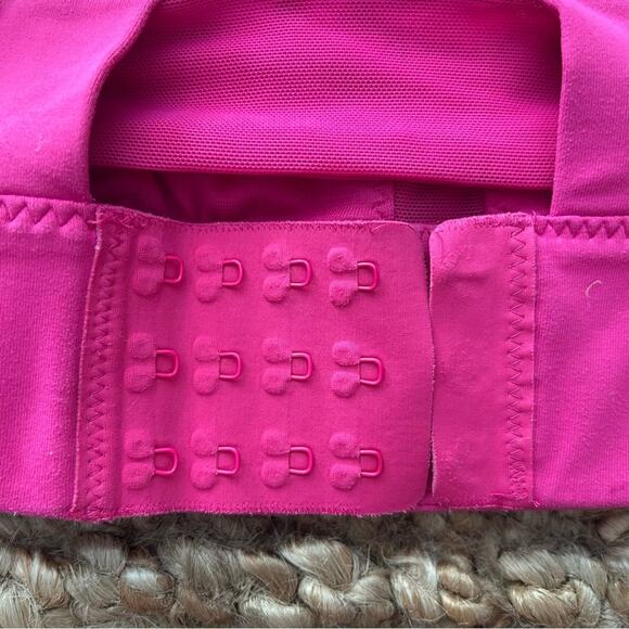 Lululemon Oxygen Bra & Pace Rival Skirt 13” Set – Hot Pink – Size 6 - Picture 8 of 16